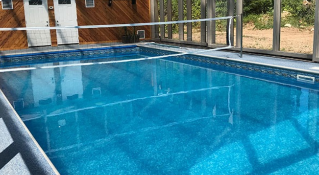 Hotel Pool